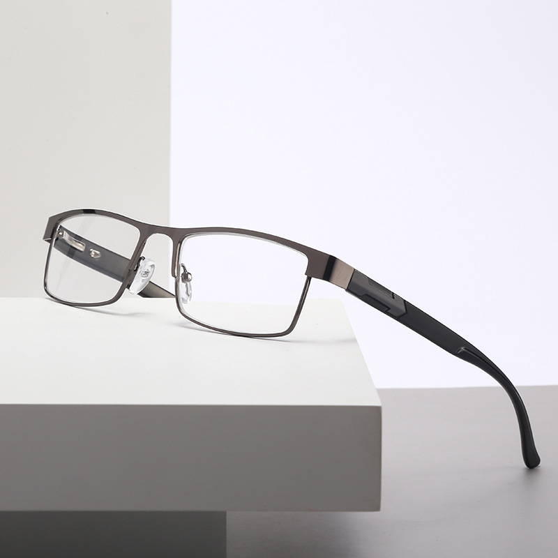 New style reading glasses elderly glasses elderly fashion reading reading reading glasses metal optical frame wholesale 070