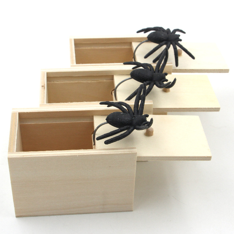 Trick toy trembles startle wooden box trickery spoof bug box Spider box scary horror small wooden box