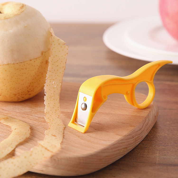 Kitchen fruit peeler stainless steel planing knife multifunctional portable fruit and vegetable small kitchen utensils scraper Apple planing
