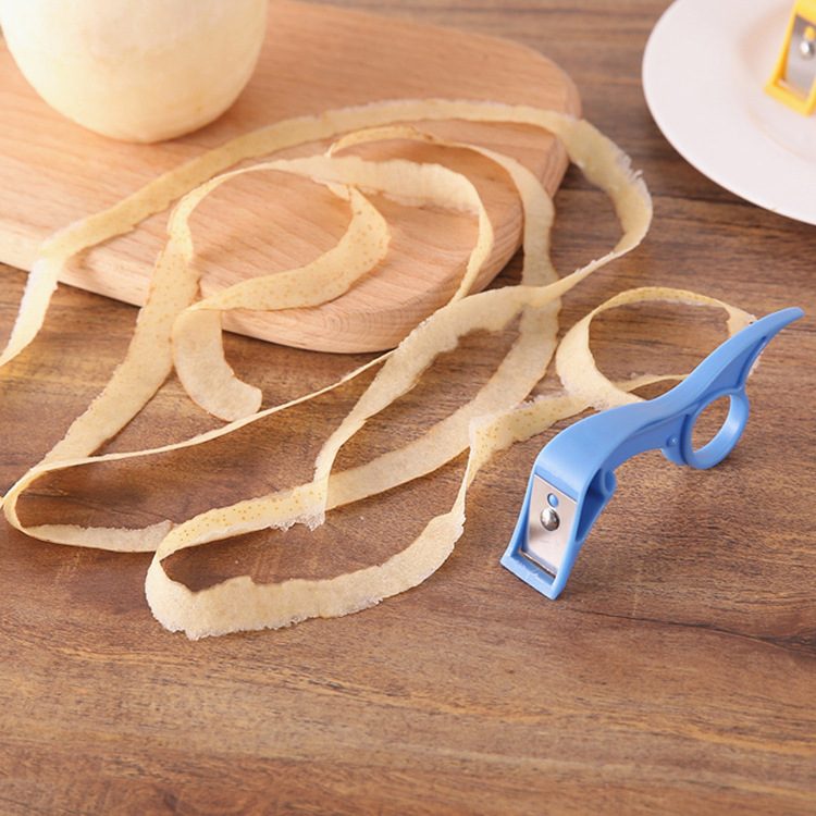 Kitchen fruit peeler stainless steel planing knife multifunctional portable fruit and vegetable small kitchen utensils scraper Apple planing