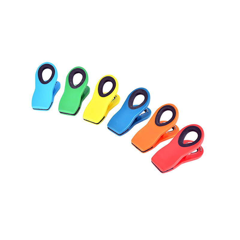 In stock color plastic clip magnetic clip clothes drying bed sheet holder refrigerator clip with magnet plastic clip