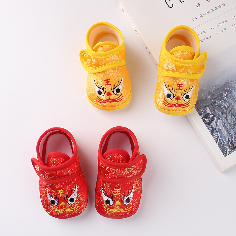 New cloth soft bottom baby toddler shoes men's and women's baby shoes spring and autumn non-slip shoes 0-1 years old baby shop shoes 115
