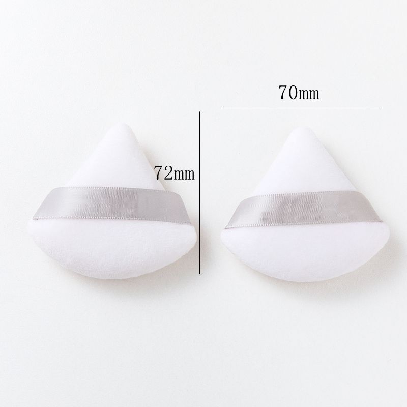 Black and white soft triangle powder puff makeup powder puff makeup hand hook powder puff studio makeup artist with honey powder puff