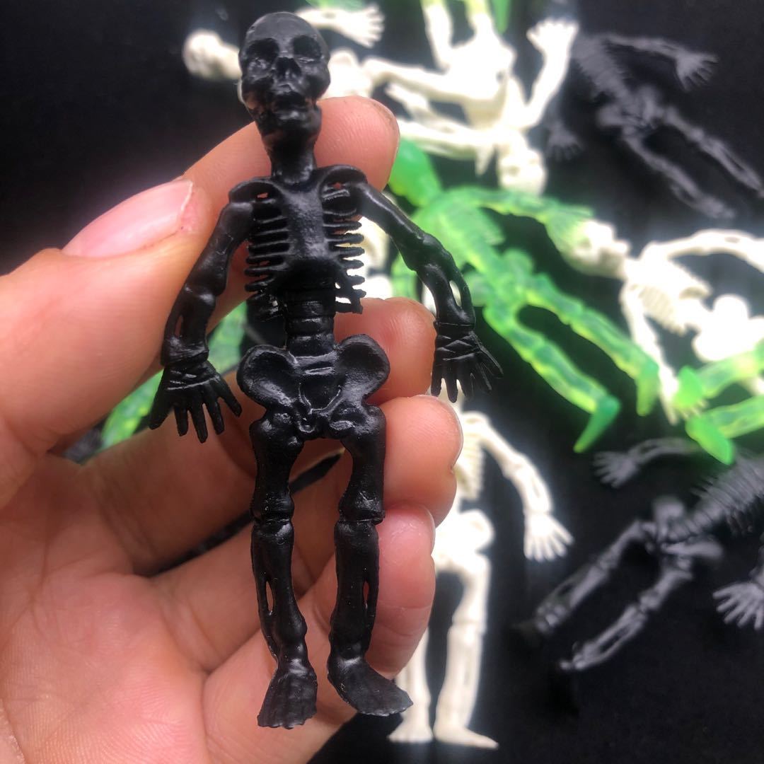 Mini human skeleton Halloween decoration props creative novelty small toy accessories PVC plastic skull man