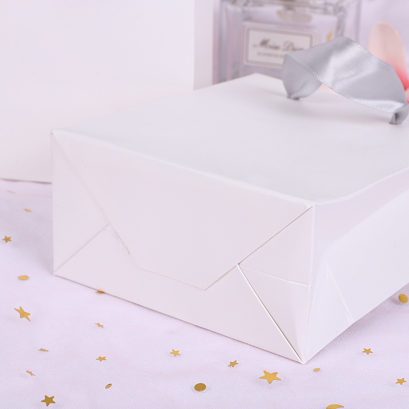 Jewelry handbag exquisite white card Film gift bag paper packaging bag printable logo manufacturer in stock