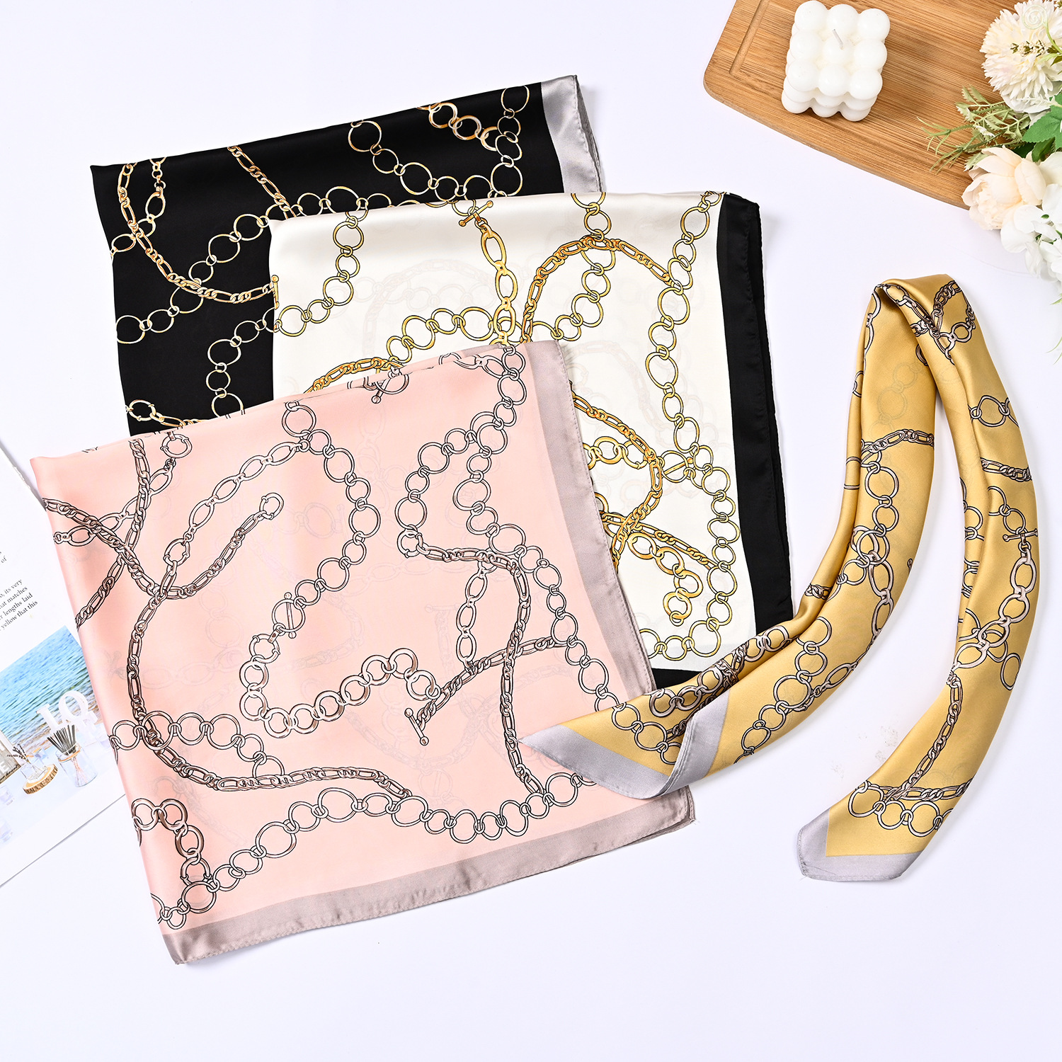 2021 new small scarf chain square scarf all-match women's tie bag hair band printing professional small scarf clothing accessories