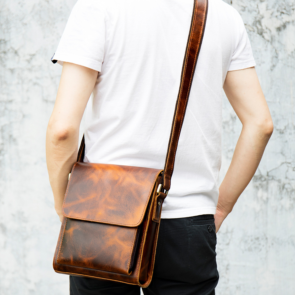 European and American Retro Flip-on Shoulder Bag Genuine Leather Messenger Bag Top Layer Cowhide New Crazy Horse Leather ipad Crossbody Bag