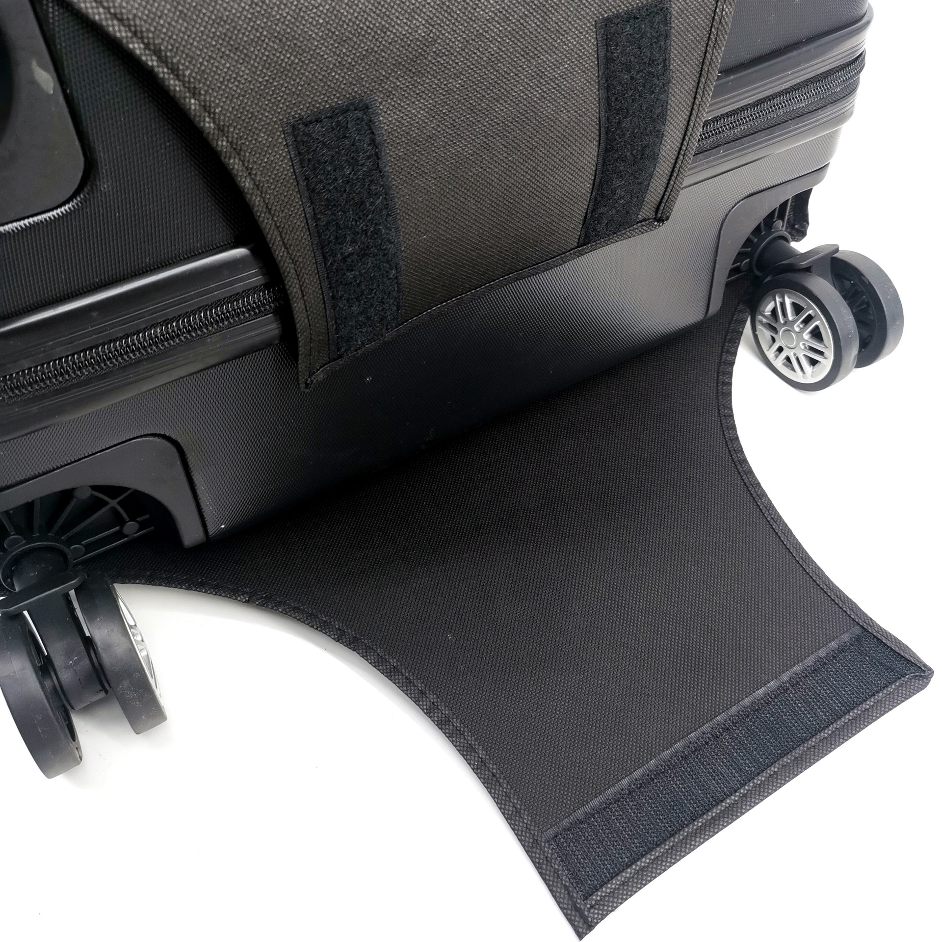 Manufacturers independently sell luggage case covers, dustproof and thickened full-size non-woven luggage case protection