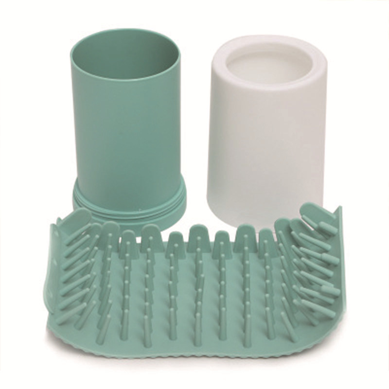 Factory Direct supply pet supplies wholesale Paw Cat cleaning foot washing device semi-automatic dog silicone foot washing Cup
