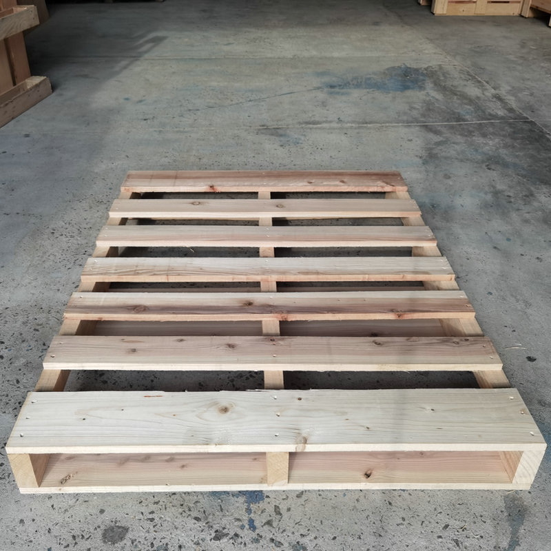 Manufacturer's Self-operated Four-sided Forked American Standard Wooden Pallet with Covered Fumigation Signs to Provide Fumigation Report Wooden Pallets
