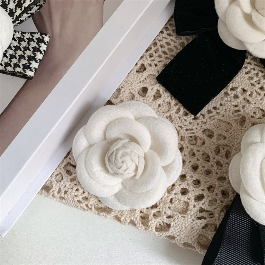 Corsage wholesale Chanel style camellia brooch Internet celebrity bow high sense pin retro all-match bow tie flower female