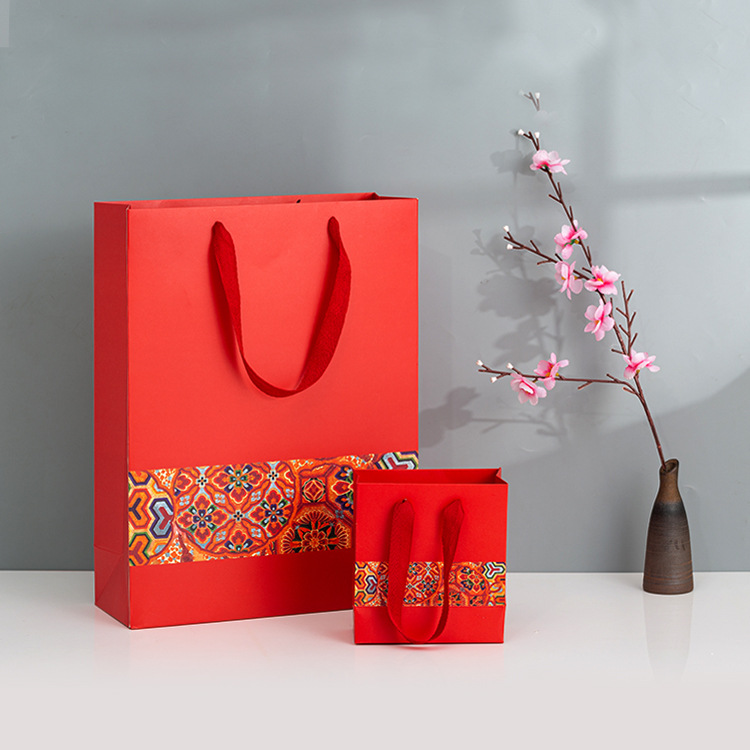 Chinese New Year Red Printed Widened Rope Gift Bag Gift Bag for Return Hand Paper Bag