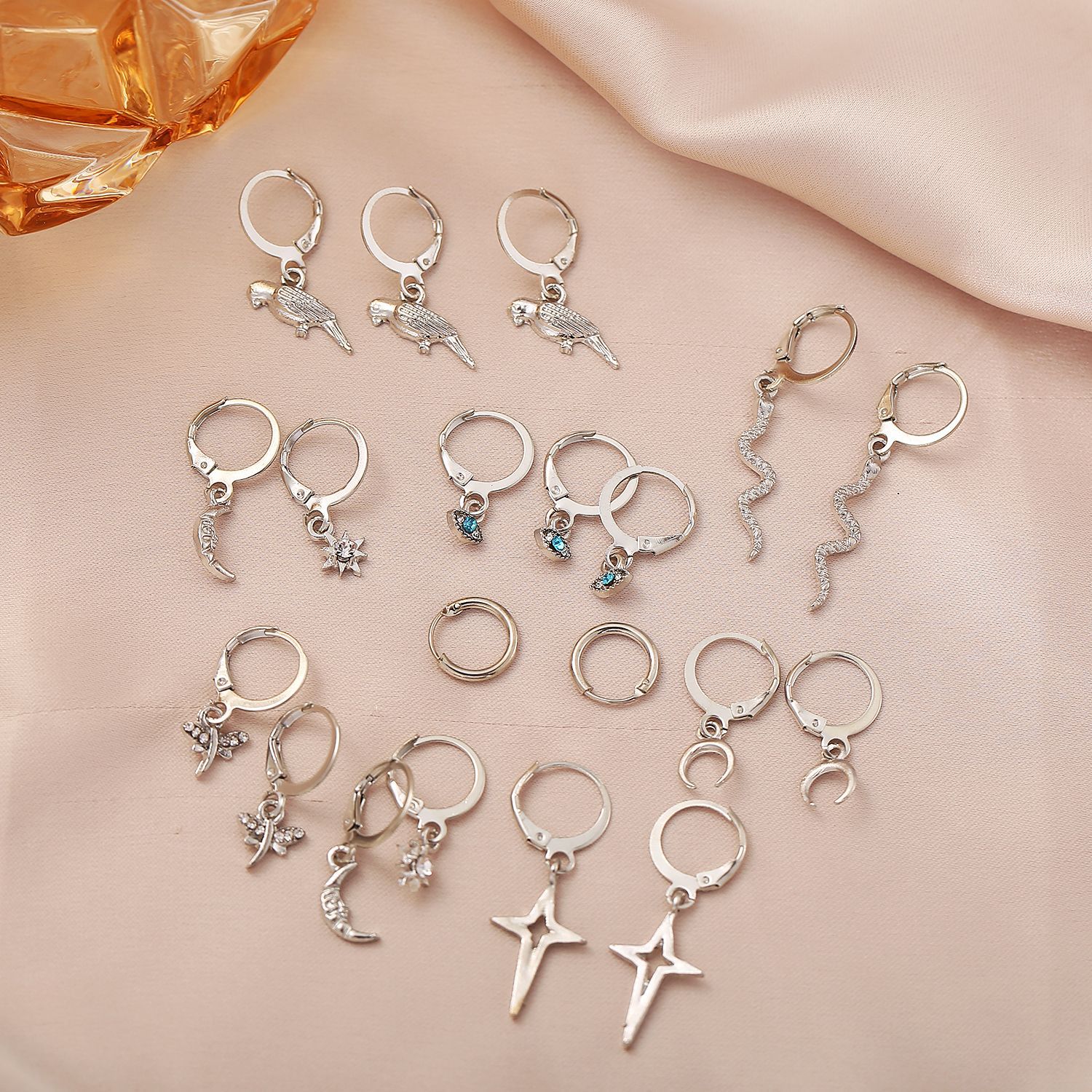 51778 Amazon Hot Selling Alloy Earrings Set 9 Pair Creative Simple Eyes Lightning Ear Clip Set