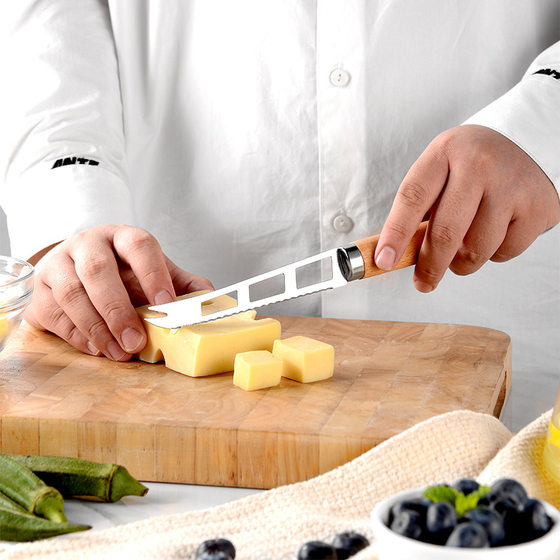 Kitchen gadgets wooden handle small kitchenware stainless steel egg beater miscellaneous pieces baking set Pizza cheese knife