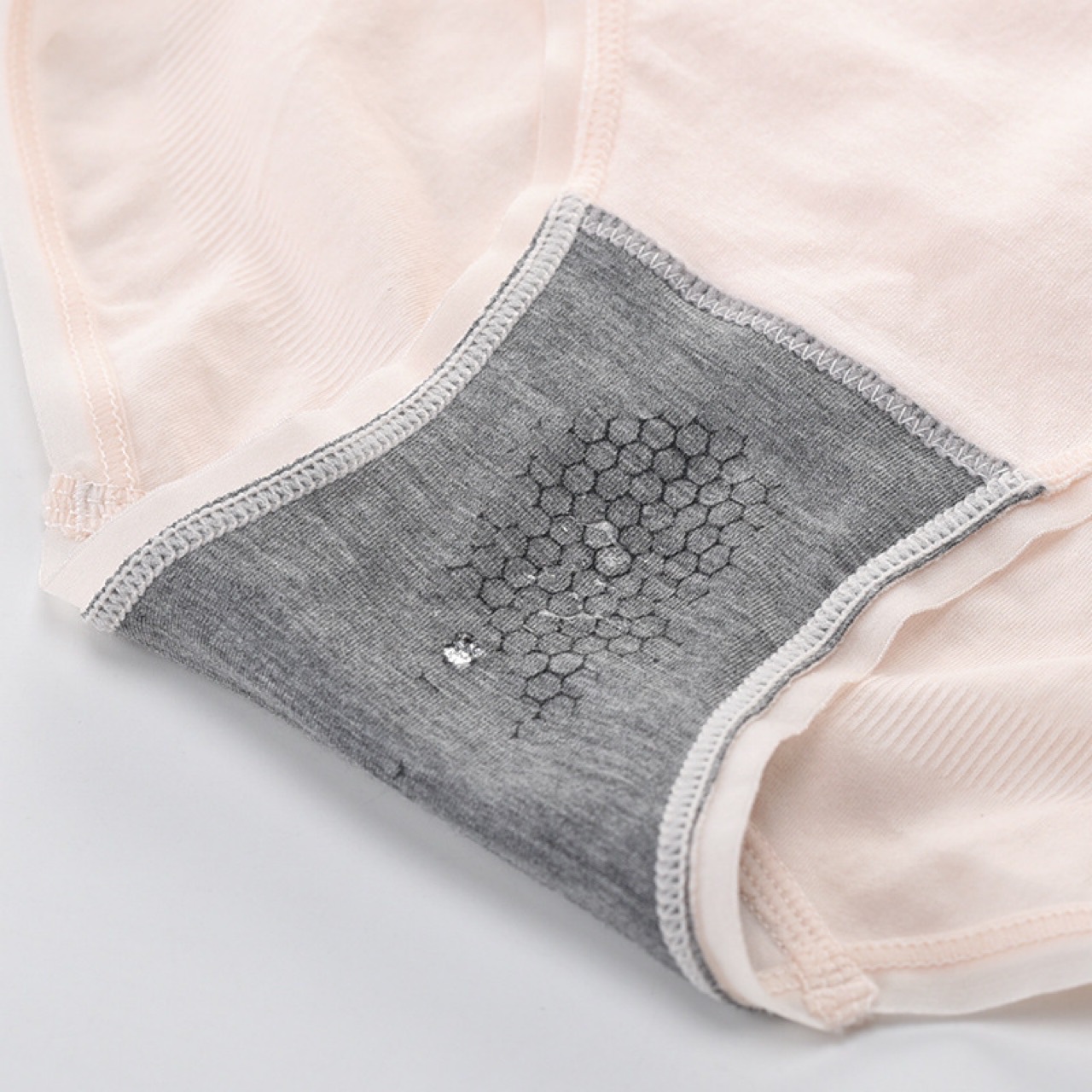 Silver Box 1.0 Graphene Underwear Women's Moisture Conducting Antibacterial Boxed Naked Ammonia Seamless Hip Lifting Seamless Ladies Briefs