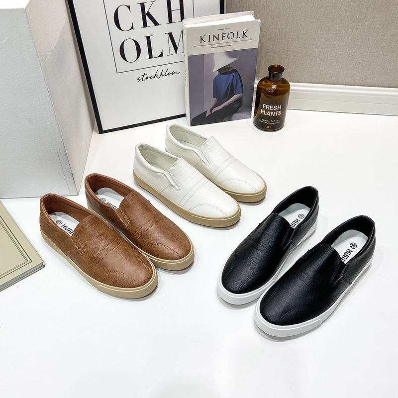 White shoes slip-on casual elastic men's shoes low-top lazy leather shoes Four Seasons lightweight rubber shoes khaki flat shoes