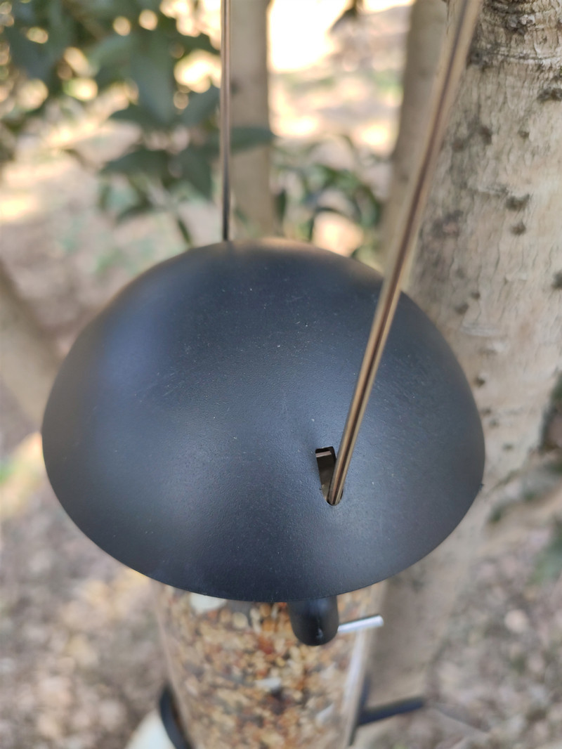 Outdoor Bird Feeder Hanging Feeder Removable Cleaning Windproof Automatic Bird Feeder