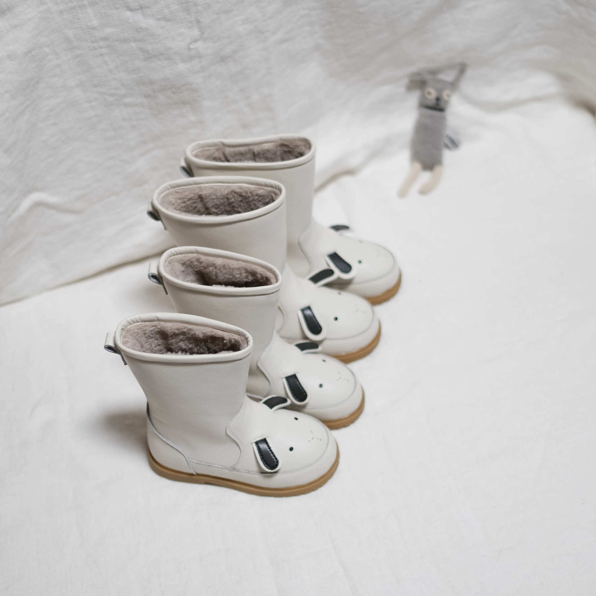 littlesummer 21 new handmade autumn and winter leather warm animal cartoon long hair non-slip snow boots