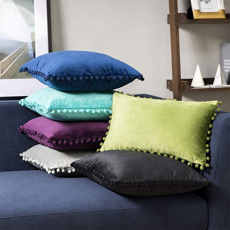 Amazon Cross-border Hot Sale Nordic ins Style Color Velvet Ball Lace Pillowcase Fur Ball Cushion Cover