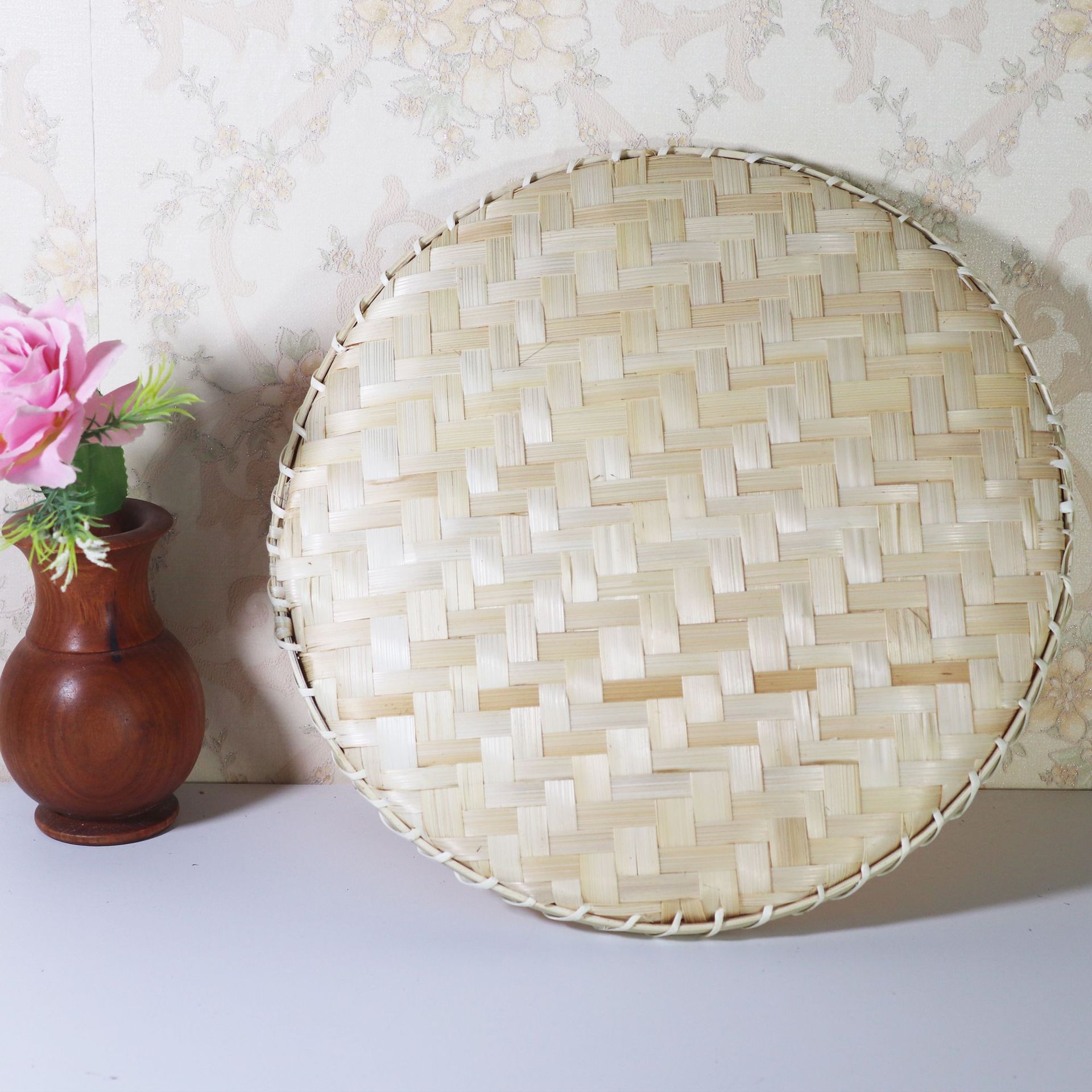 Handmade bamboo crafts bamboo screen dustpan bamboo basket manufacturers direct supply large favorably