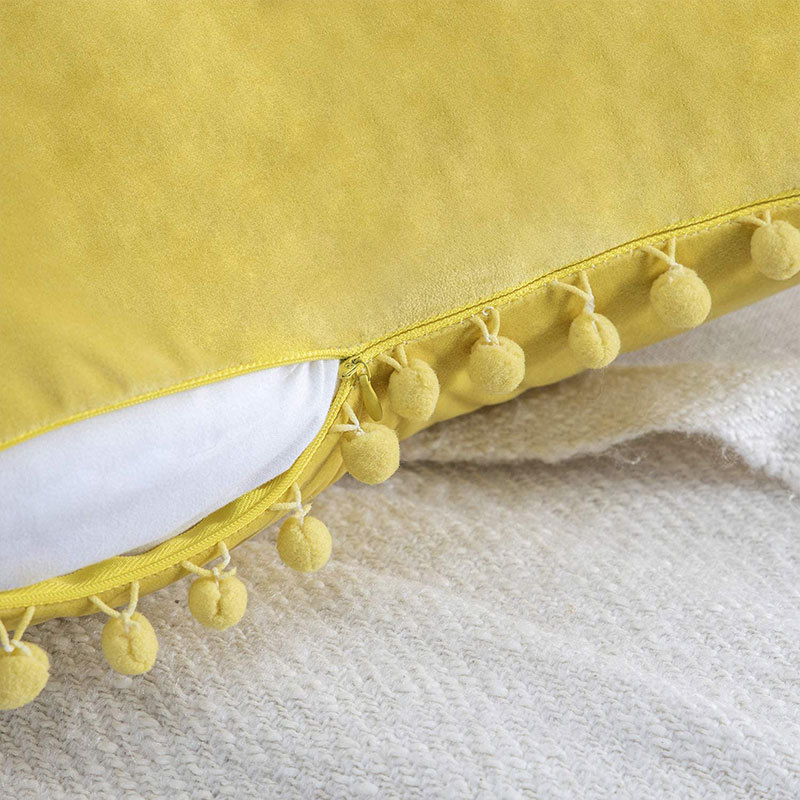 Amazon Cross-border Hot Sale Nordic ins Style Color Velvet Ball Lace Pillowcase Fur Ball Cushion Cover