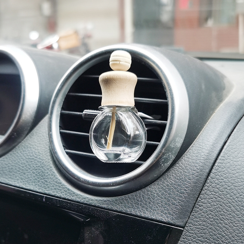 Car Aromatherapy Air Outlet Car Aromatherapy Bottle Cute Creative Car Accessories Car Air Outlet Glass Bottle