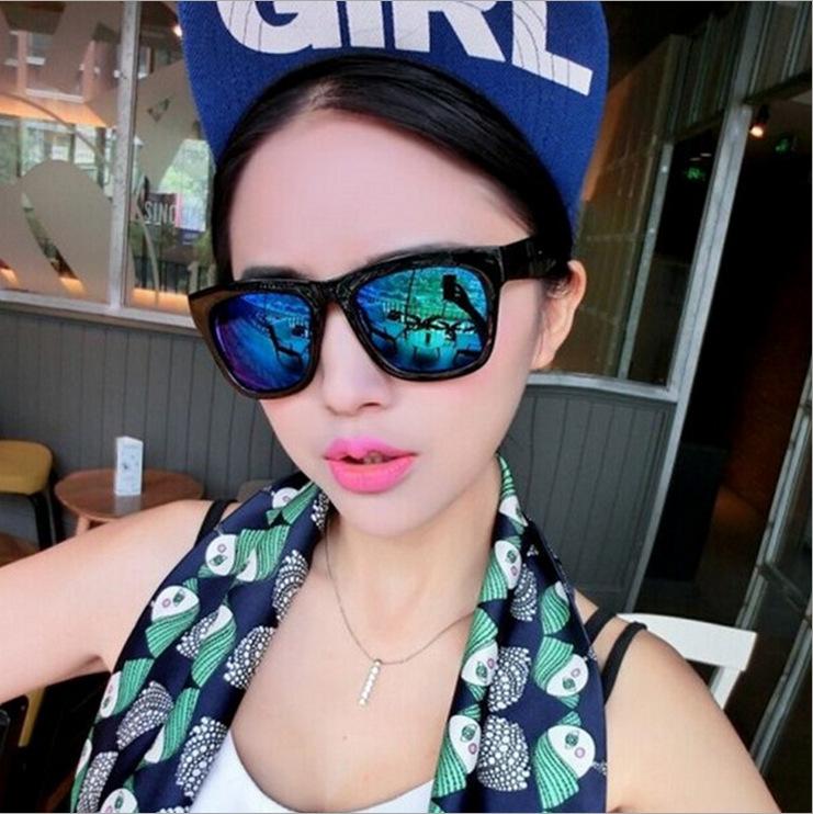 2023 New Color Film Pepper Women Sunglasses Colorful Reflective Korean Fashion Trend Gift Sunglasses