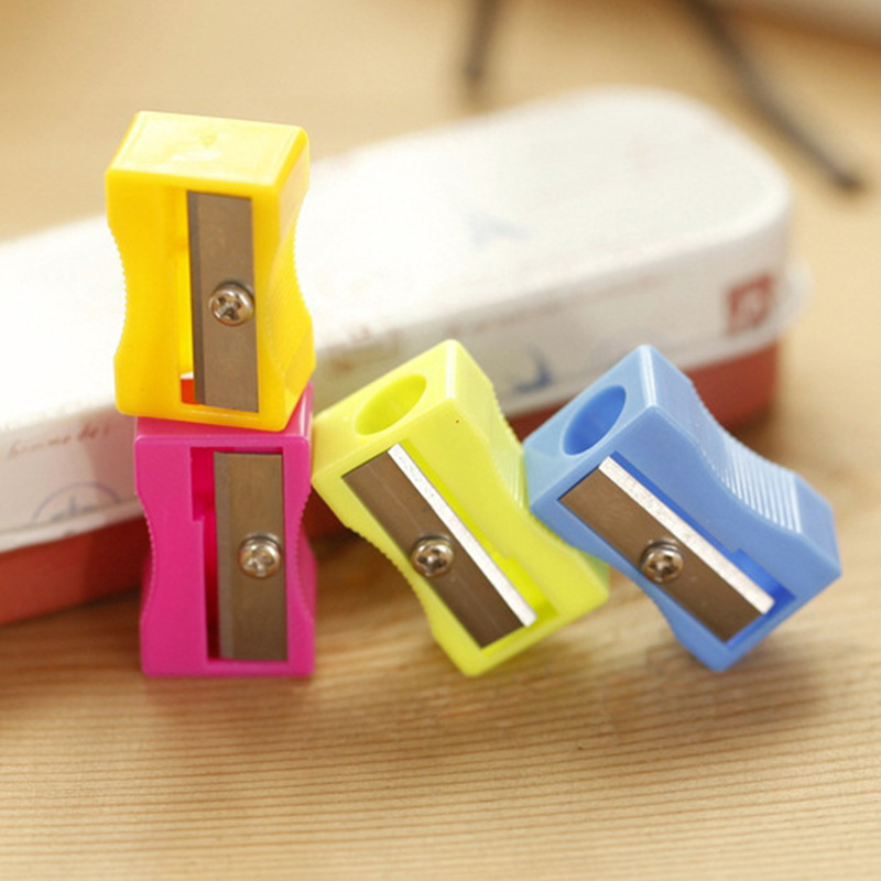 Small square pencil sharpener plastic pencil sharpener modeling pencil sharpener student mini pencil sharpener stationery school supplies