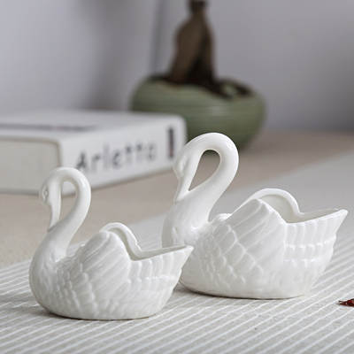 Ceramic Swan Ornaments Hydroponic Flower Pot Creative Crafts Office Desktop Storage Wedding Ceremony Candlestick