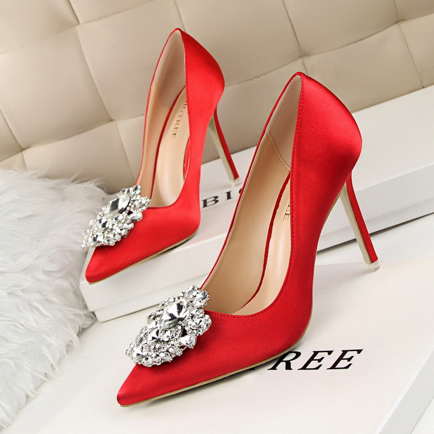 516-5 Korean version of rhinestone women's shoes thin heel high heel sexy thin shallow mouth pointed shiny rhinestone buckle shoes