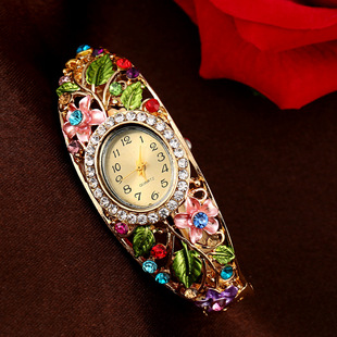 Bracelet Watch WeChat niche first-hand supply Chinese style pastoral style diamond-embedded women's bracelet watch in stock wholesale