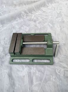 American-style Flat-nose Pliers 2.5 3 4 5 6 8inch Bench Drill Bench Vise Simple Pliers Woodworking Bench Vise Table Vise