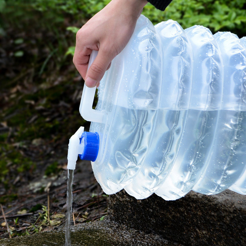 Outdoor PE telescopic bucket 10L portable folding water bag with faucet camping mountaineering car bucket wholesale
