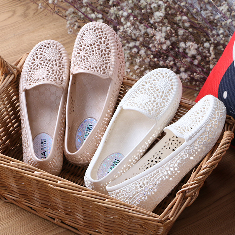 Plastic Sandals Women's Summer Non-slip Flat Shoes Solid Color Hollow-out Nurse Shoes Soft-soled Beach Shoes Pregnant Women's Mother Shoes