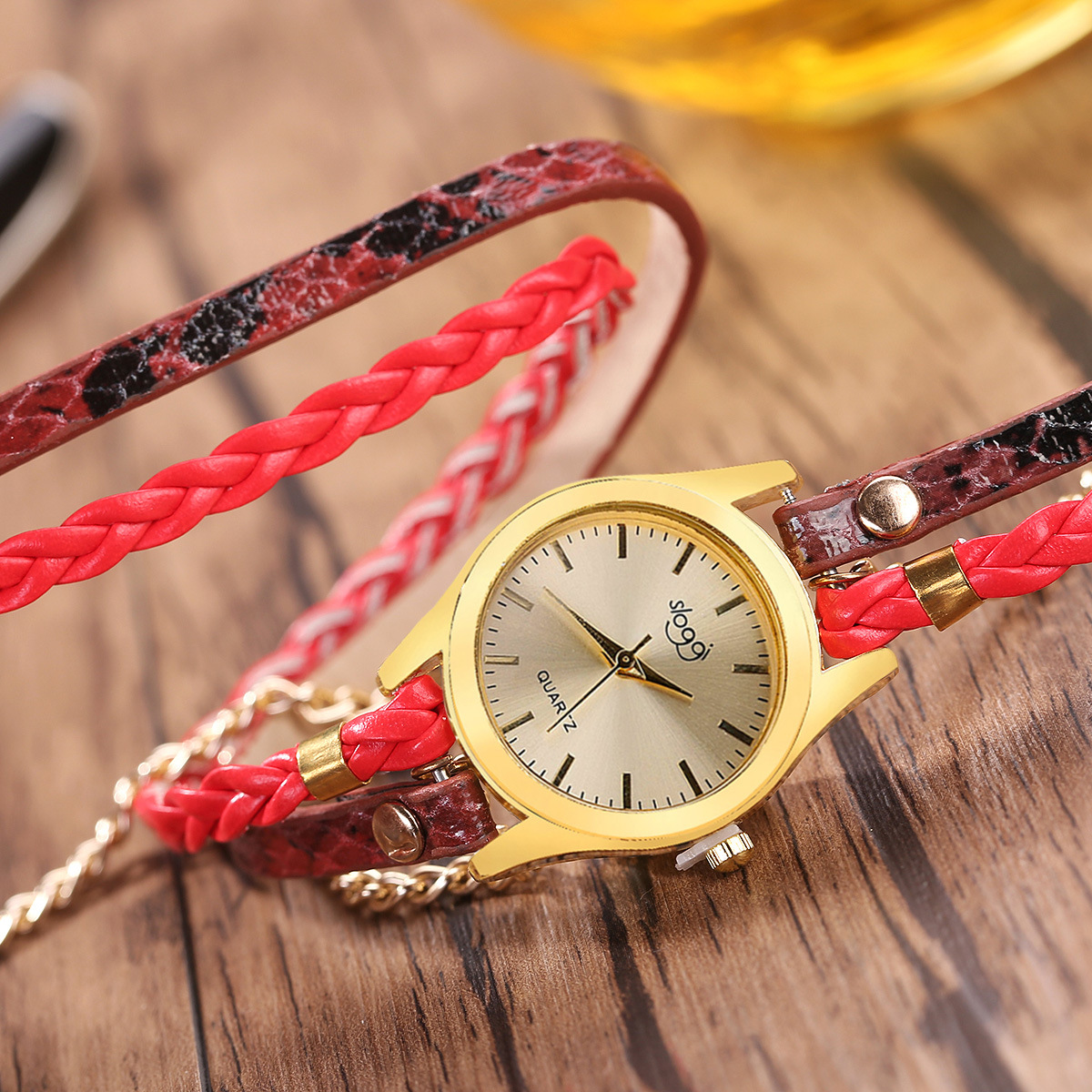 Cross-border new fashion retro style ladies winding bracelet watch woven serpentine quartz watch women's a generation of hair