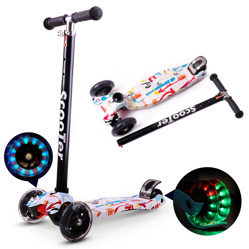 Greyboy graffiti children's scooter 3-6-8 years old four-wheel flash stroller wholesale detachable one-piece delivery