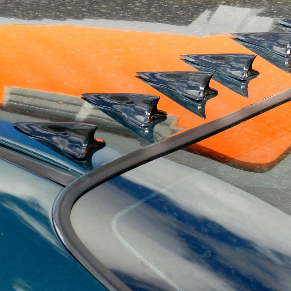 跨境热销车身装饰改装件汽车天线黑色尖头粘贴式鲨鱼鳍车顶尾翼