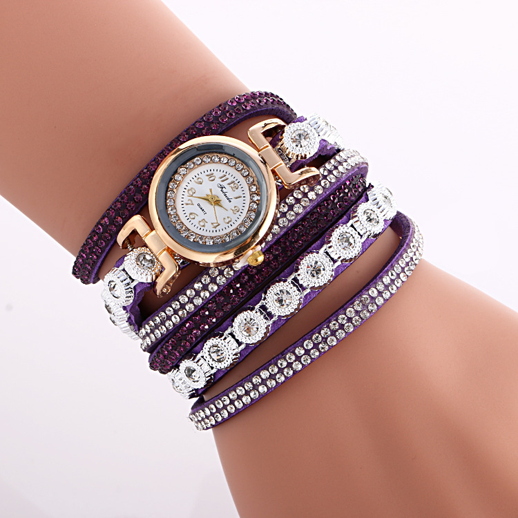 Foreign trade hot-selling alloy diamond ring bracelet watch digital face Korean velvet ladies wrist watch quartz watch