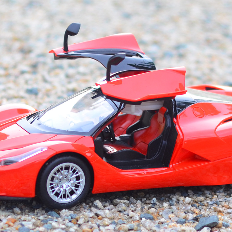 1:14 Farah charging remote control car model gravity sensor children's toy model cool light one-button door opening