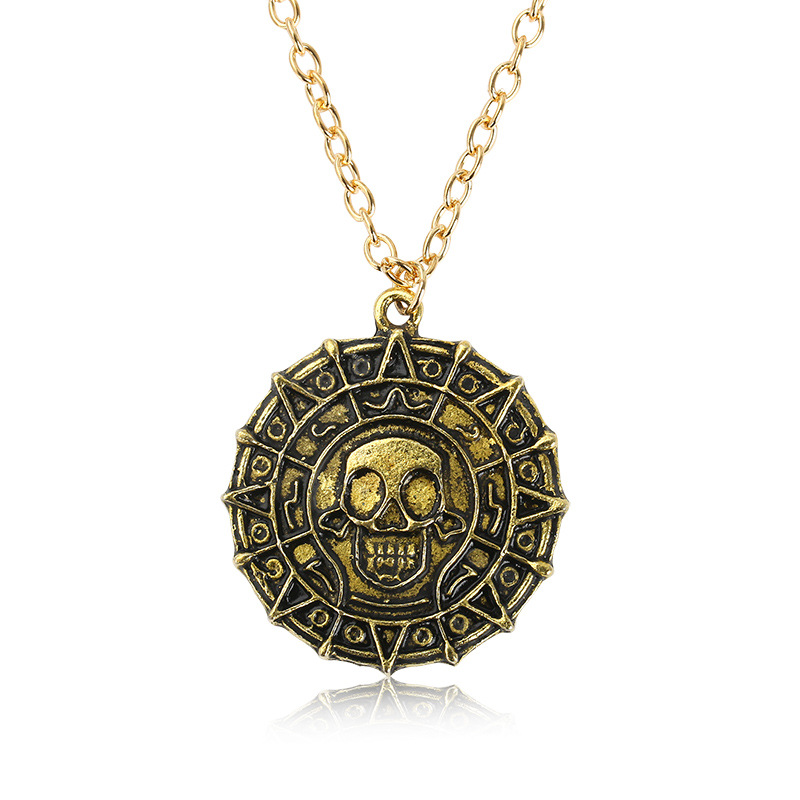 European and American Movie Jewelry Pirates of the Caribbean Necklace Aztec Gold Coin Chain Men Skull Necklace Pendant