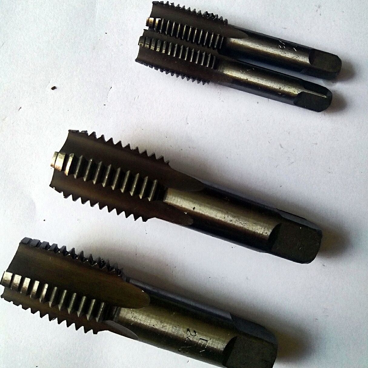 Hand tapping straight groove tapping special thread tool M3-M30. Thick and fine tooth Yangtze hand tap
