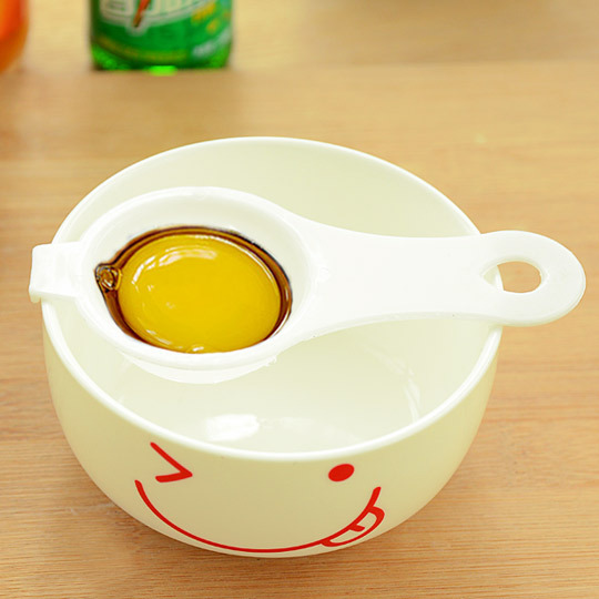 Household baking long handle plastic leaking egg white filter egg yolk egg yolk egg removing liquid egg separation filter isolation separator