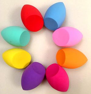 Factory wholesale non-latex gourd puff water droplets puff oblique cut Hydrophilic Polyurethane beauty eggs become larger in water