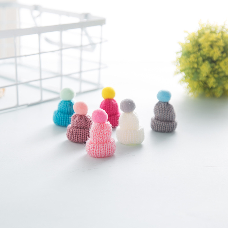 Spot Christmas Korean wool knitted small hat fur ball accessories diy handmade mini jewelry small fur ball