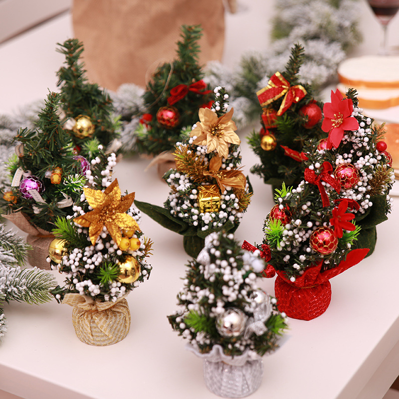 Mini Christmas Tree Christmas Tree Christmas Festival Decorations Exquisite Small Tree with Ornaments 20cm