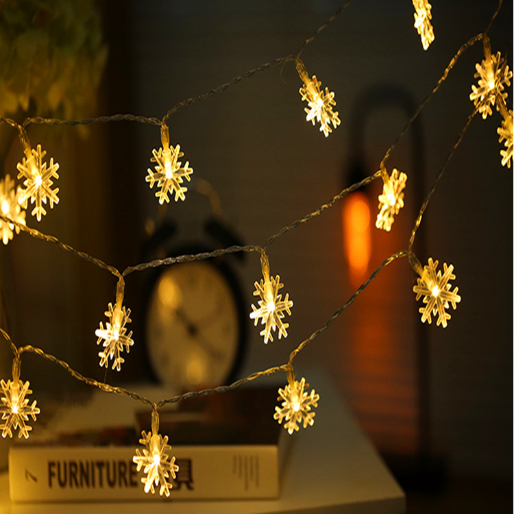 Cross-border hot snowflake light string LED lights Christmas holiday atmosphere decoration USB remote control lights string wholesale
