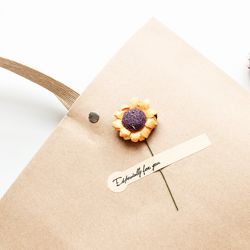 Vintage kraft paper bag holiday packaging gift bag portable dried flower solid color gift box birthday gift bag wholesale