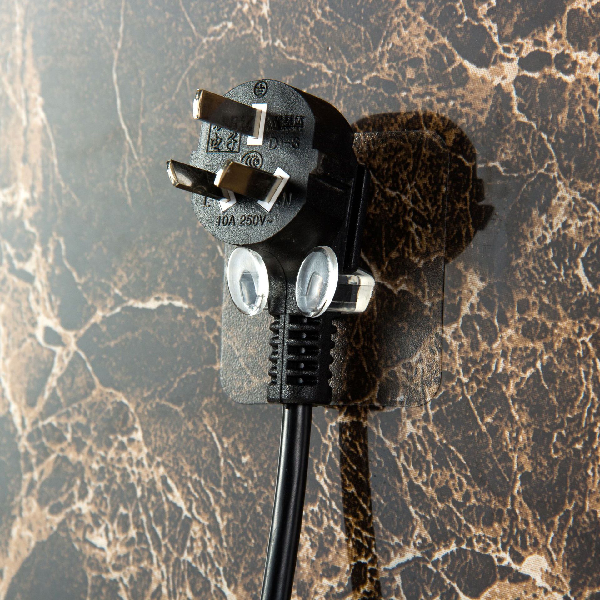 Transparent strong seamless plug hook storage hook socket electrical wire plug bracket data cable hook