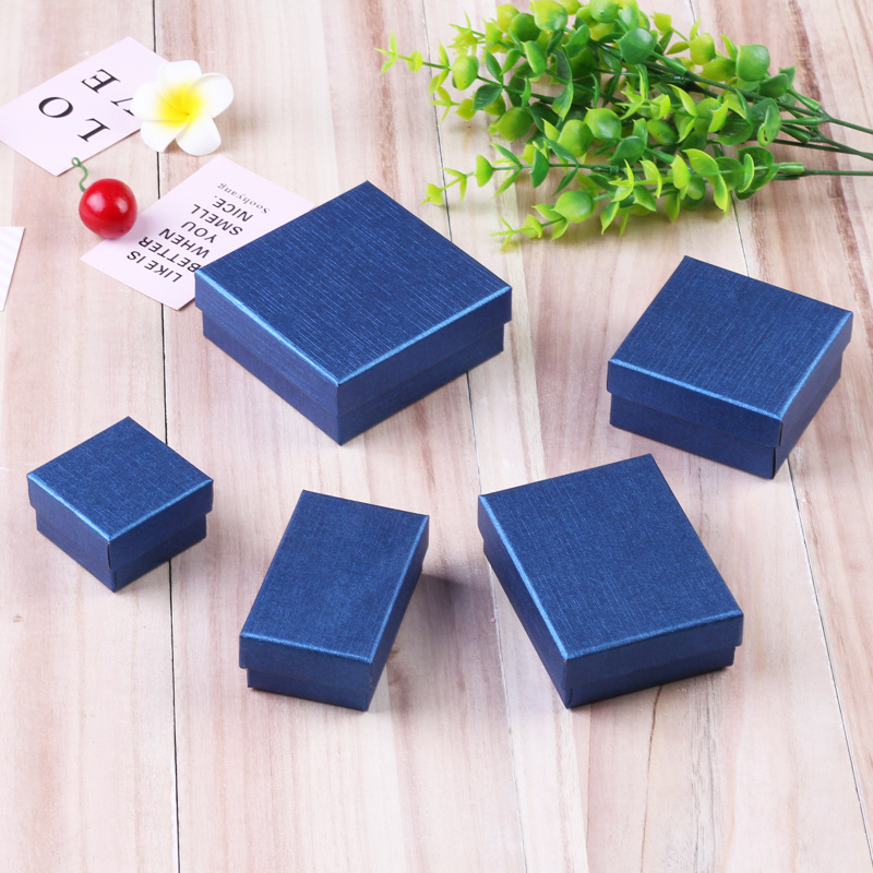 Spot wholesale ring box earrings small gift box jewelry packaging box pendant necklace Lenny pattern jewelry box