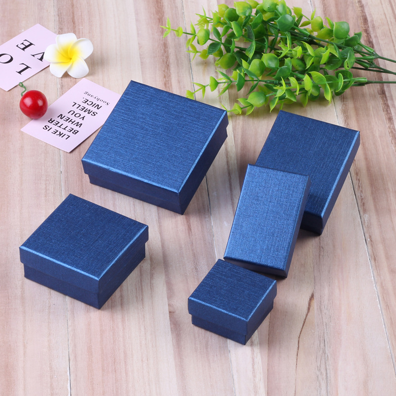 Spot wholesale ring box earrings small gift box jewelry packaging box pendant necklace Lenny pattern jewelry box